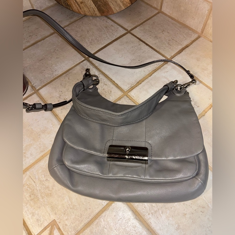 Coach Authentic Kristin leather shoulder bag